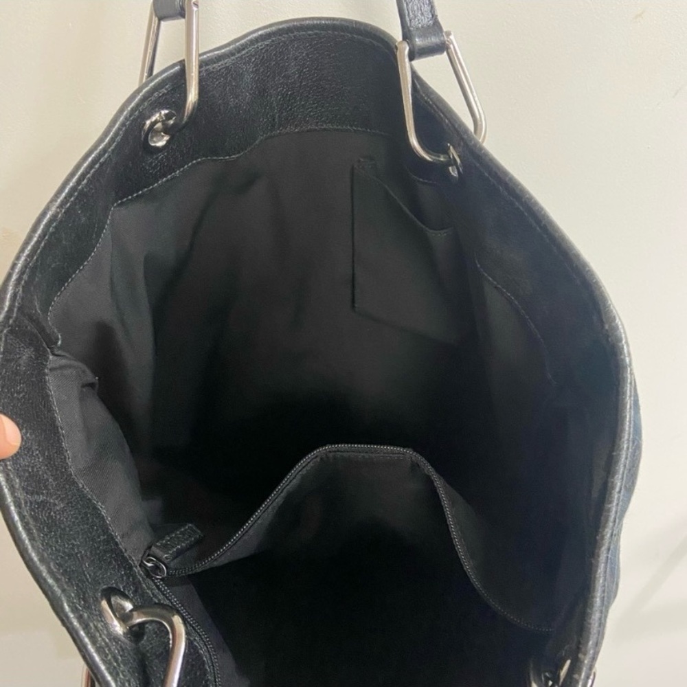 Gucci Gg Canvas Eclipse Medium Authentic Tote - image 2